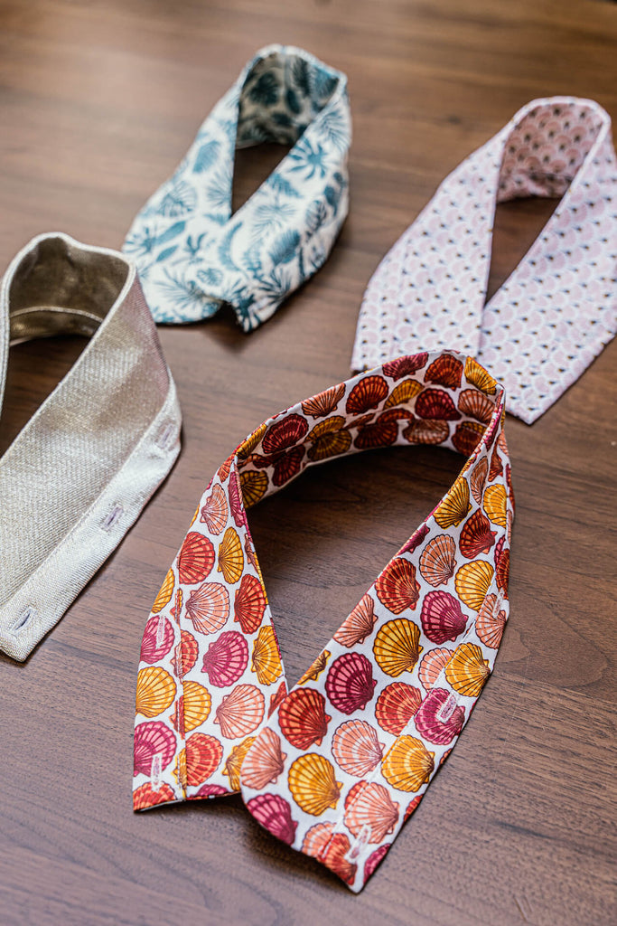 différentes couleurs de cols claudine